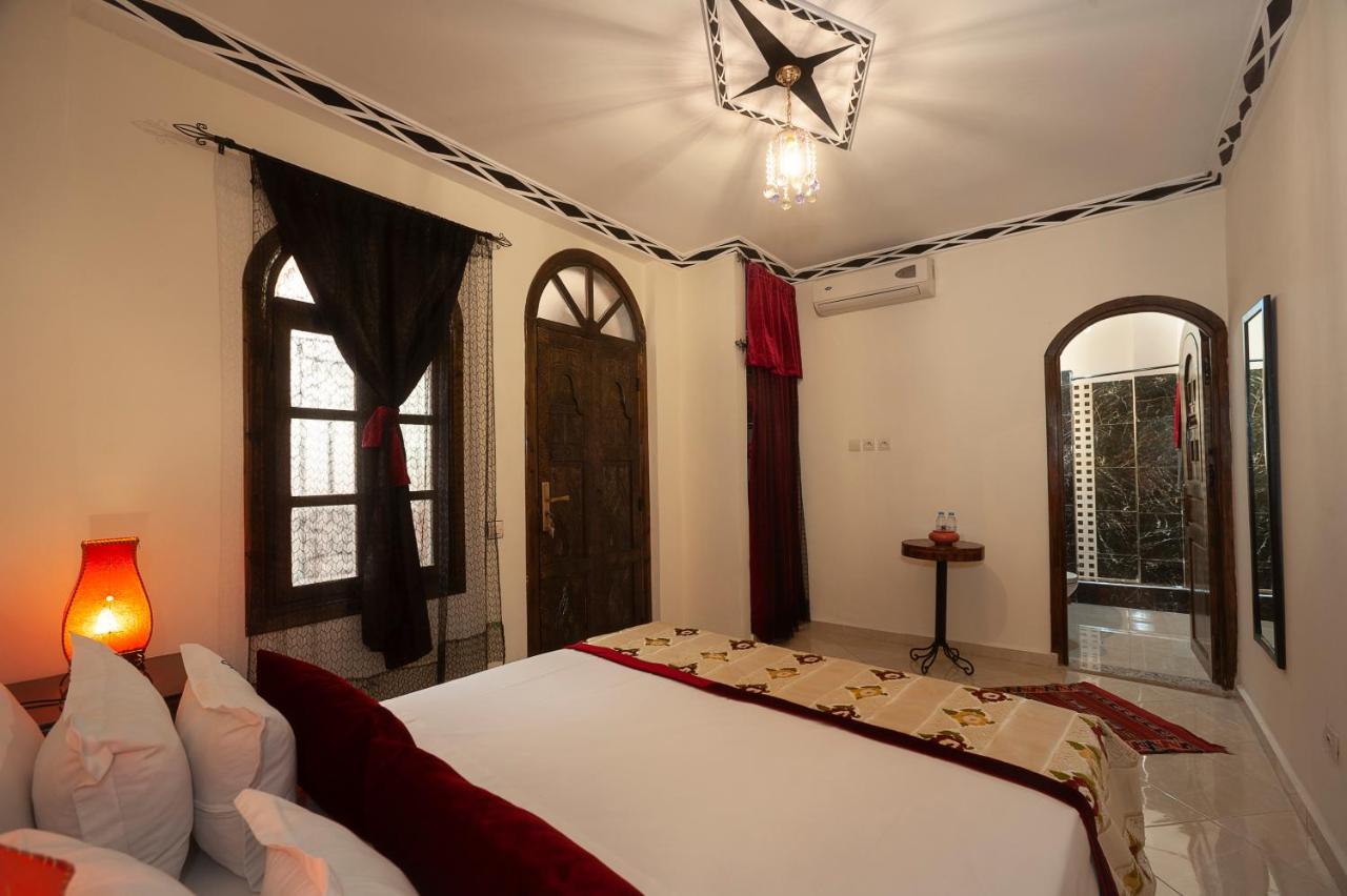 Riad De La Semaine Marrakesh Exteriör bild
